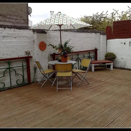 Bed & Breakfast Kent House 3*